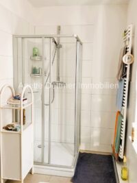 Bad im OG mit Dusche