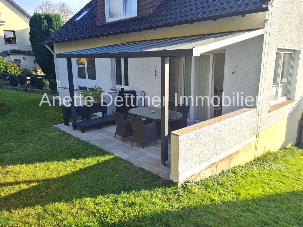 überdachte Terrasse EG
