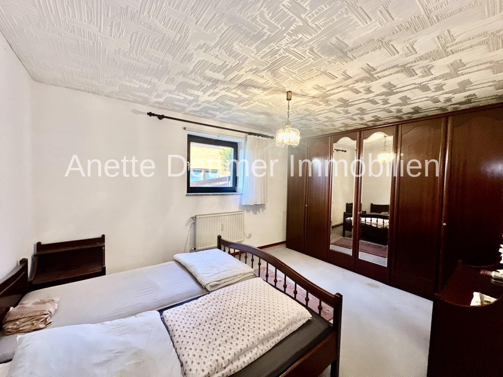 21 UG Schlafzimmer