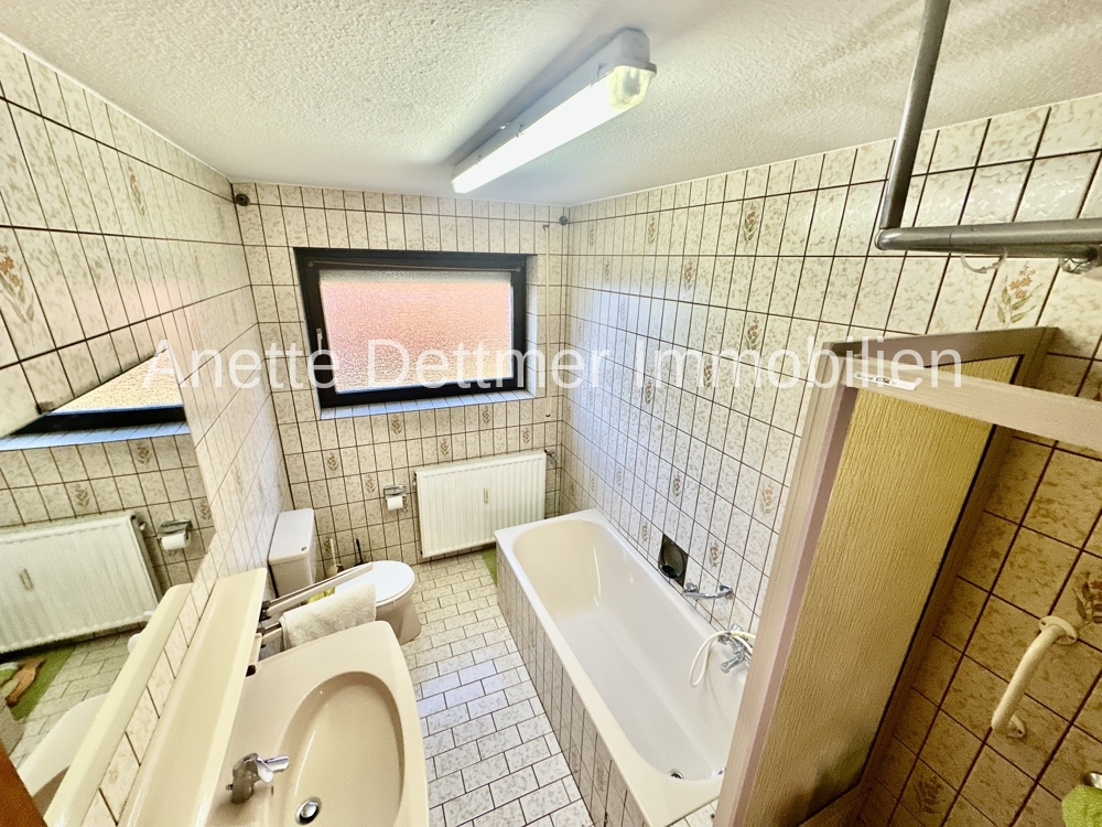 25 UG Badezimmer Ansicht