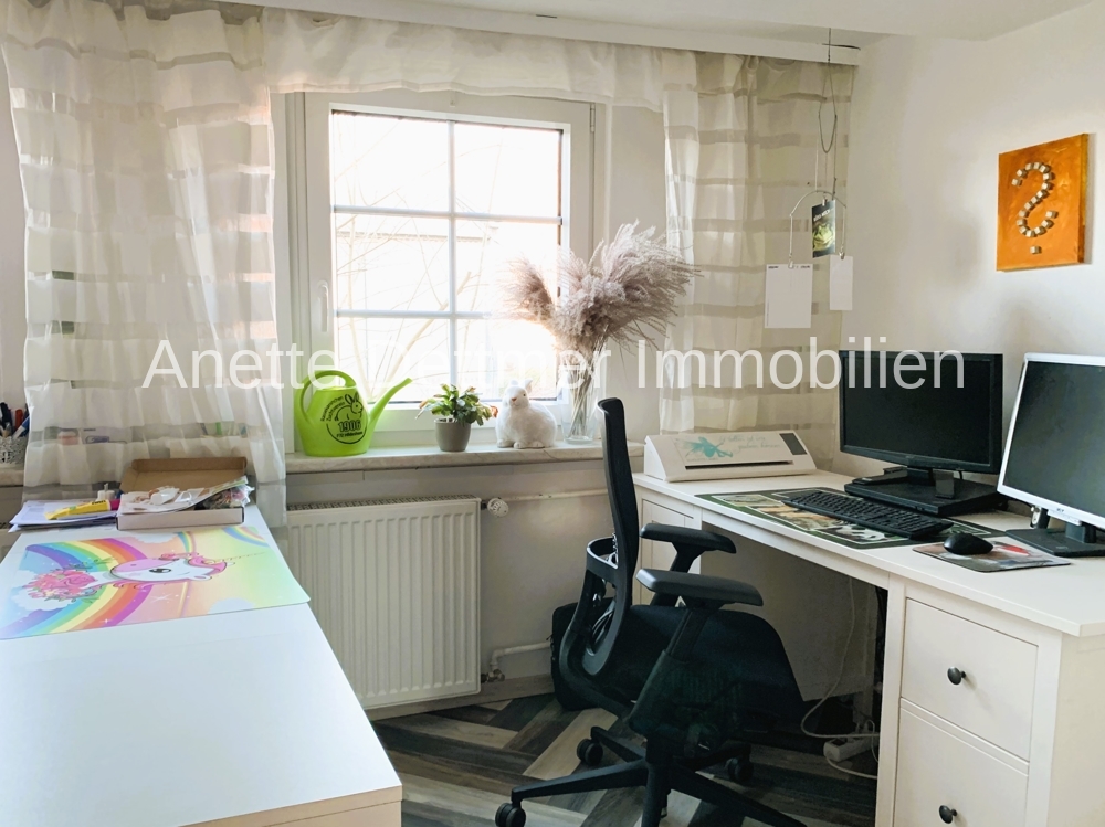 Büro im EG