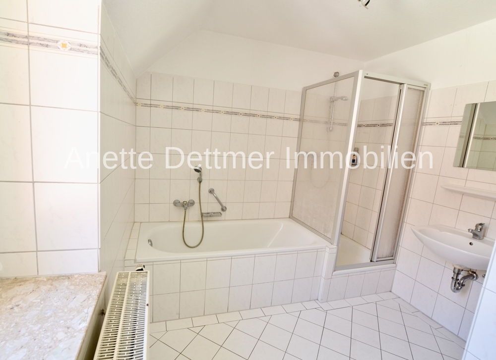 23 Wohneinheit Badezimmer
