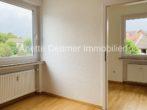 Zimmer mit Ankleide oder Arbeitsplatz - Wohnen in bester Lage – renoviert und sofort bezugsfertig