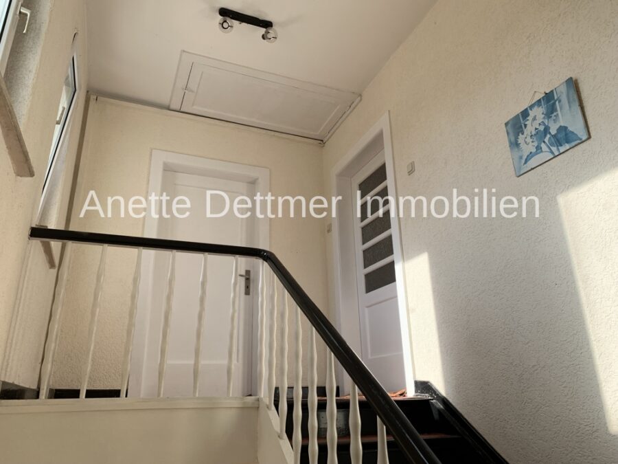 Wohnungseingang mit Abstellraum