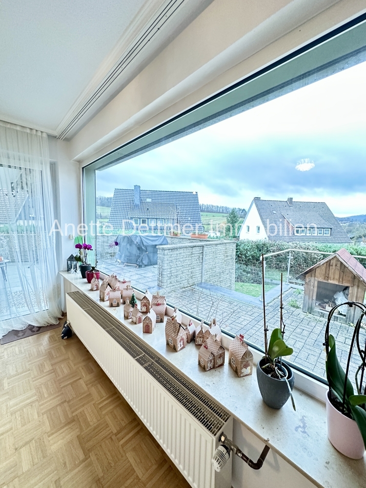 7 EG Wohnzimmer Blick Terasserasse:Garten