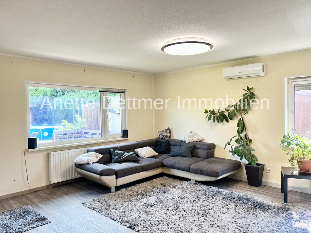 15. Wohnzimmer Ansicht 1