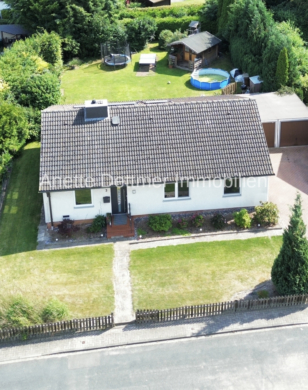 Barienrode bei Hildesheim: Saniertes Familienglück auf einer Ebene, 31199 Diekholzen / Barienrode, Bungalow