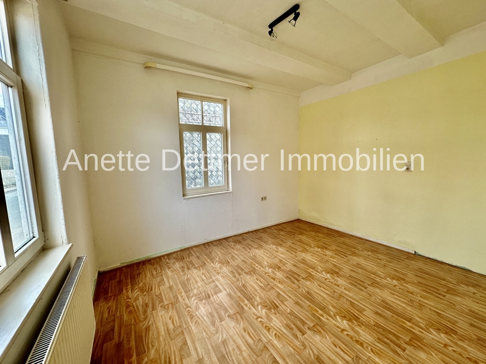 7 Nummer 49 EG Zimmer