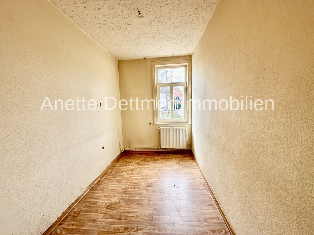 10 Nummer 49 EG Zimmer