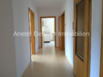 Flur EG - Gepflegtes Zweifamilienhaus mit 3 Garagen und Panorama über Alfeld
