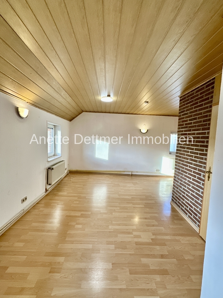 4 Wohnziimmer OG 2