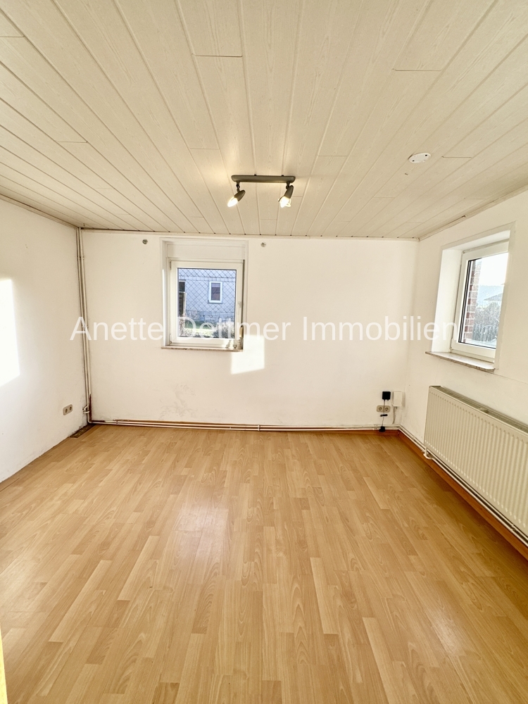 9 Zimmer EG