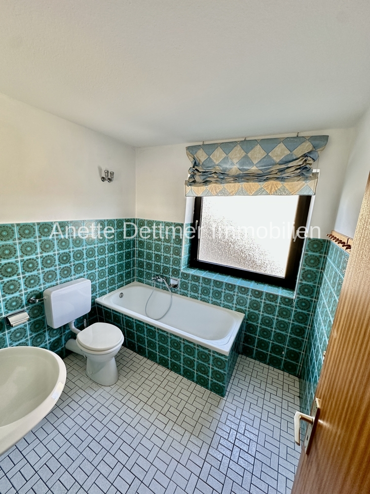19 Obergeschoss Badezimmer Ansicht 2
