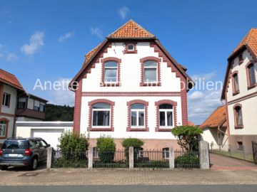 Zweifamilienhaus: Altbaucharme mit großem Anbau, Garage, Carport, Wallboxkabelanschlüsse…, 31061 Alfeld (Leine) / Gerzen, Zweifamilienhaus