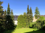 Renoviert und stadtnah - 2 Zimmer mit Einbauküche - Blick vom Balkon
