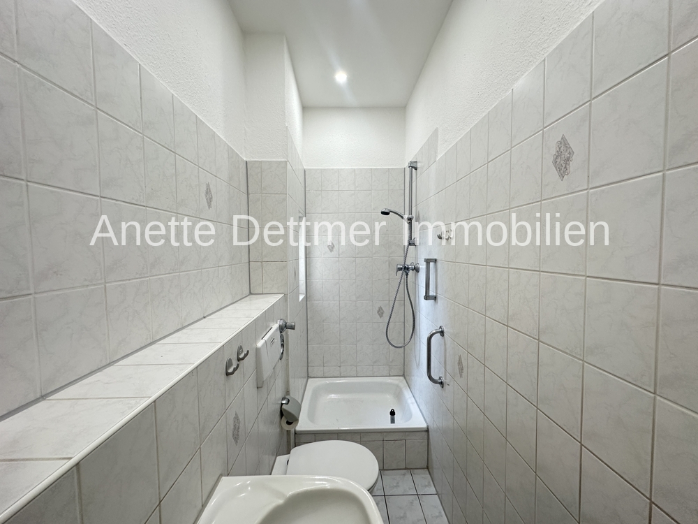 8 Badezimmer
