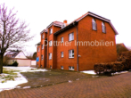 Attraktive Dachgeschosswohnung mit Balkon und Garage - Hausfront Nord-West