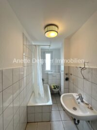 6 Badezimmer