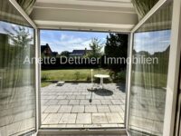 6 Wohnzimmer Blick in den Garten