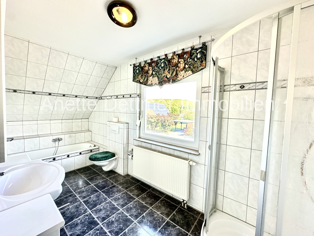 17 Badezimmer OG